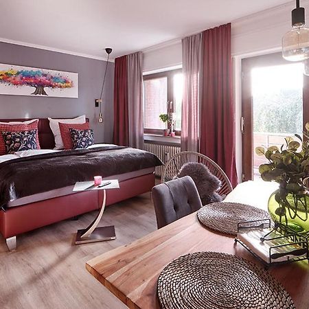 Katarinas House Mit 2 Fewo Stilvoll, Gemuetlich & Zentral Boxspringbett, Parkplatz, Balkon Oder Garten Moers Exterior foto