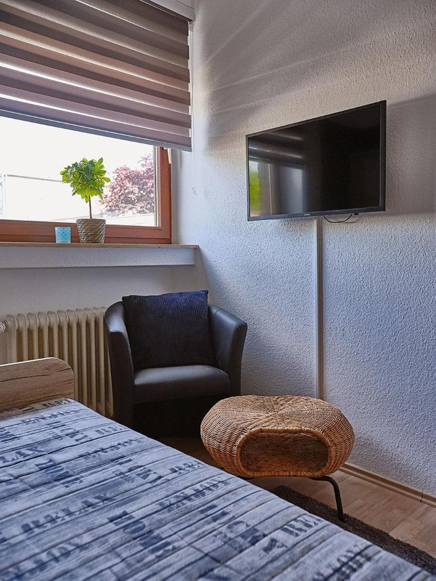 Katarinas House Mit 2 Fewo Stilvoll, Gemuetlich & Zentral Boxspringbett, Parkplatz, Balkon Oder Garten Moers Exterior foto